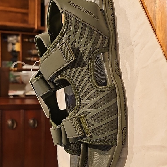 ๐NEW HIKE FOOTWEAR SANDALS Army Green (๐ฒprice reduced!) ๐ - Picture 11 of 12